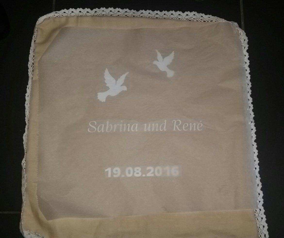 Anna naeht Hochzeitskissen 3
