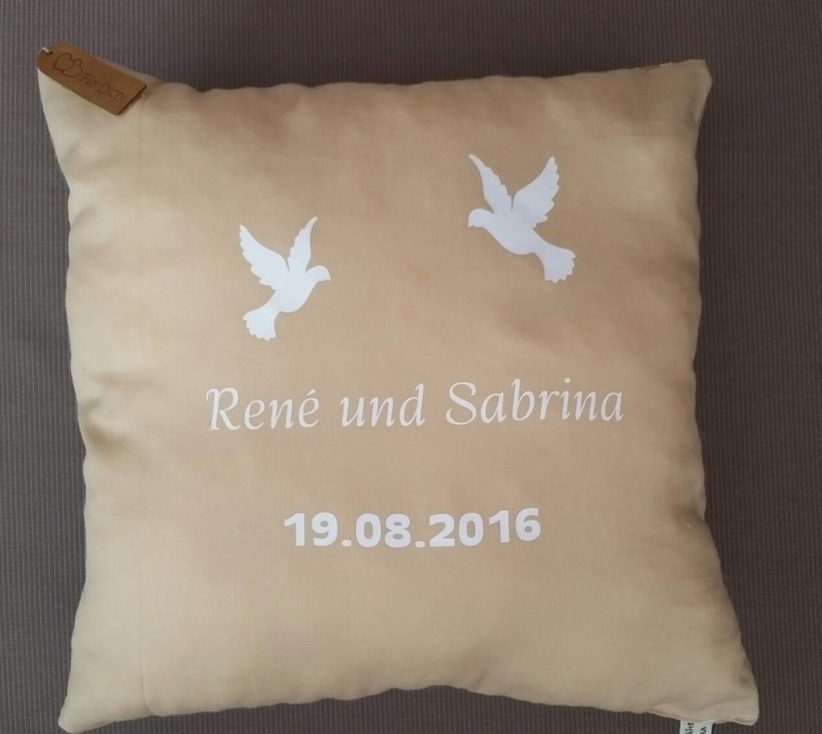 Anna naeht Hochzeitskissen 5